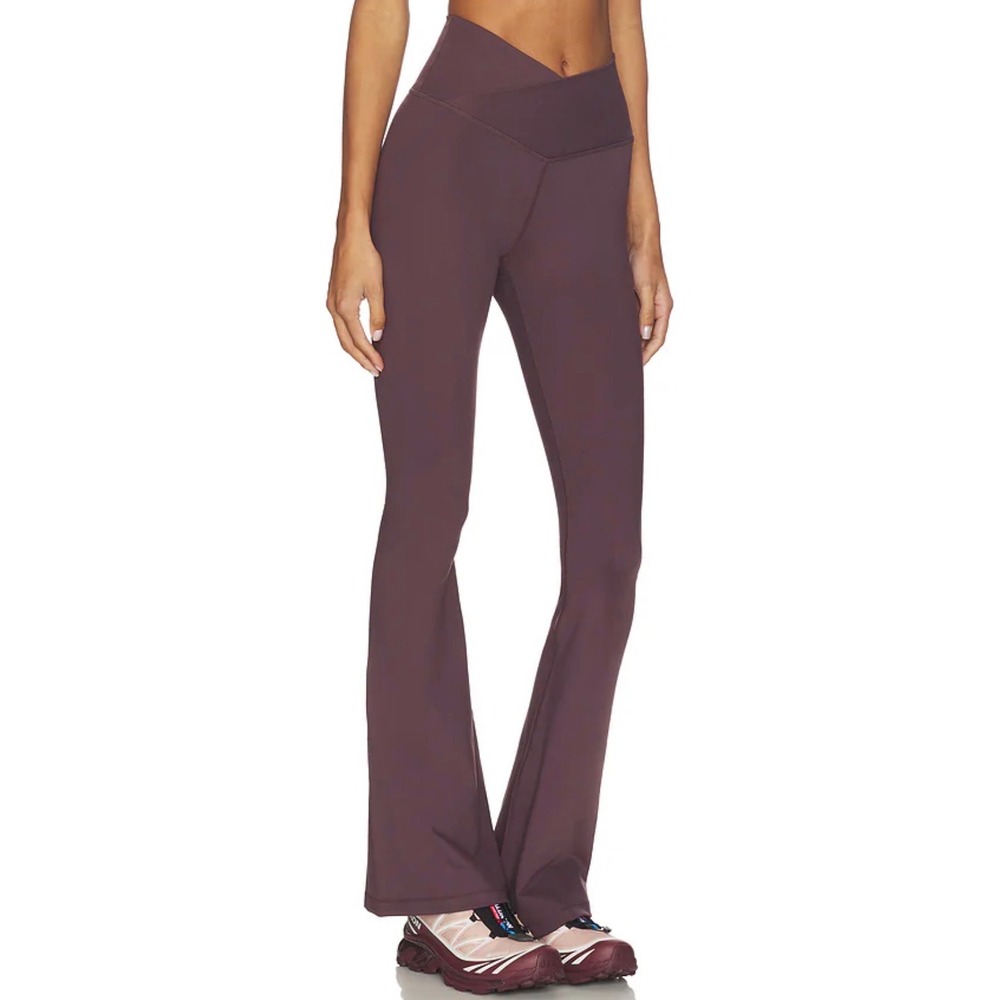 WellBeing + BeingWell FlowWell Callista Crossover Pant in Raisin Size Large